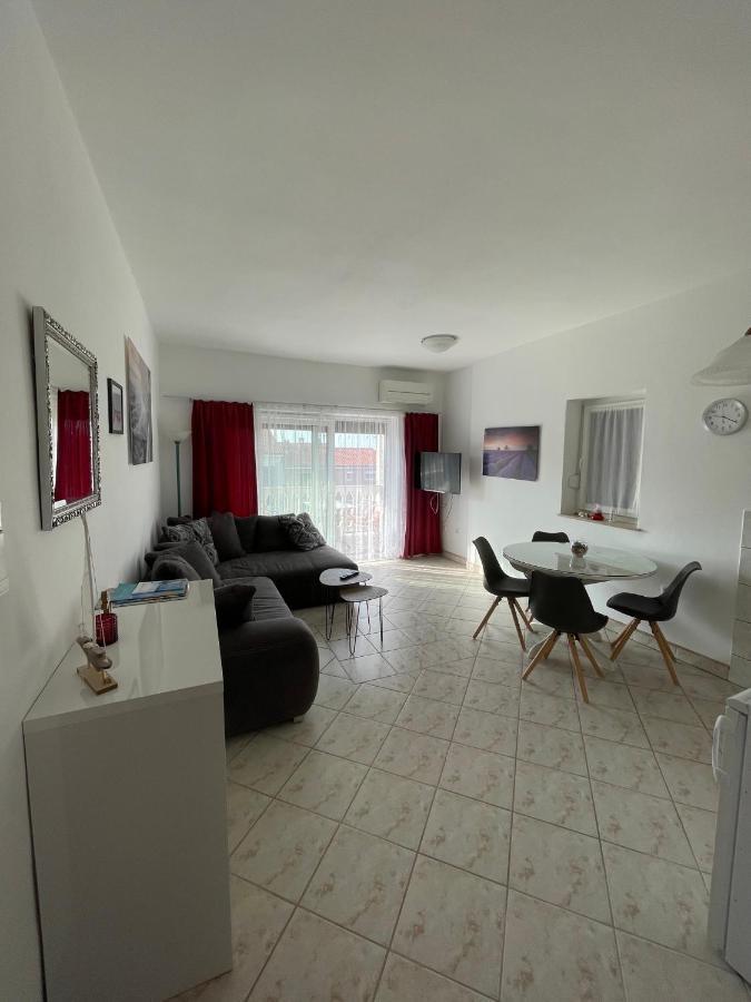 קריקווניצה Apartment Kati מראה חיצוני תמונה